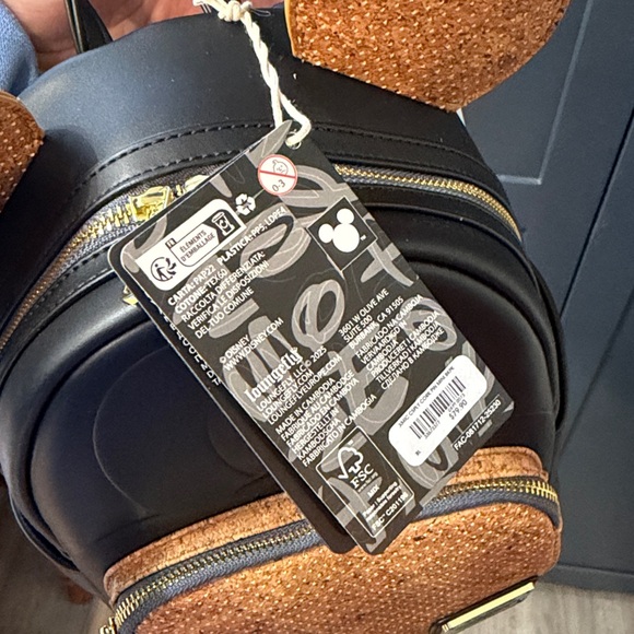 New with Tags- Loungefly Disney Mickey Mouse Cork Ears Pin Display Mini Backpack - Picture 6 of 7